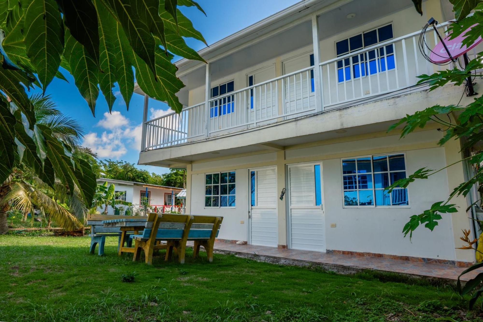 Posada Mango Tree South West Bay Exterior foto